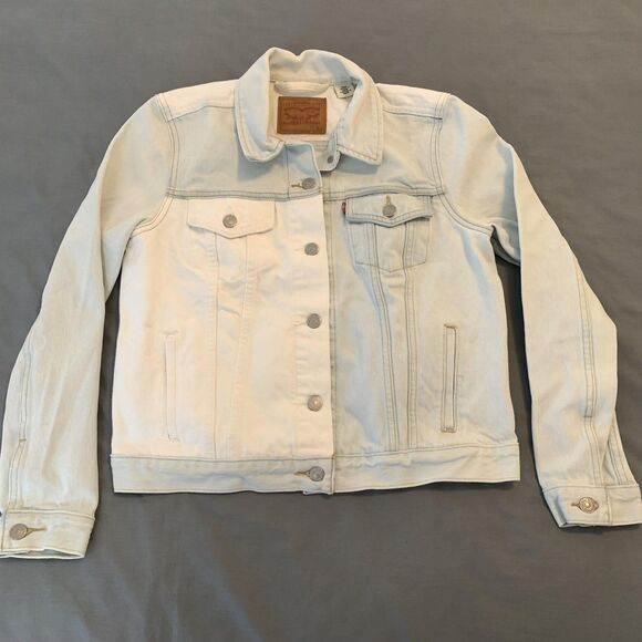 Levi's Jackets & Blazers - Levis Jean Trucker Jacket Woman’s Large‎ Light Blue/White Denim Button Front